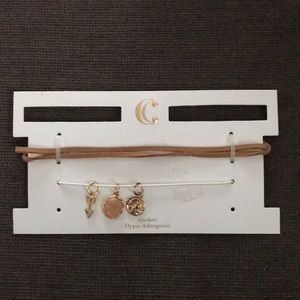Chocker (with 3 attachable pendent)